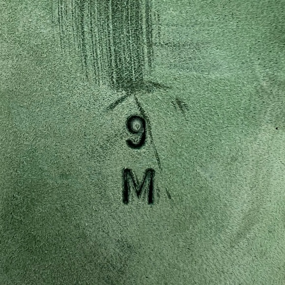 Donald J Pliner Tan Perforated Kitten Heel Sandals Size 9 Women’s - Picture 4 of 9